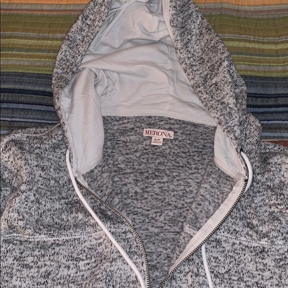 Simple Lightweight Jacket - Picture 4 of 8